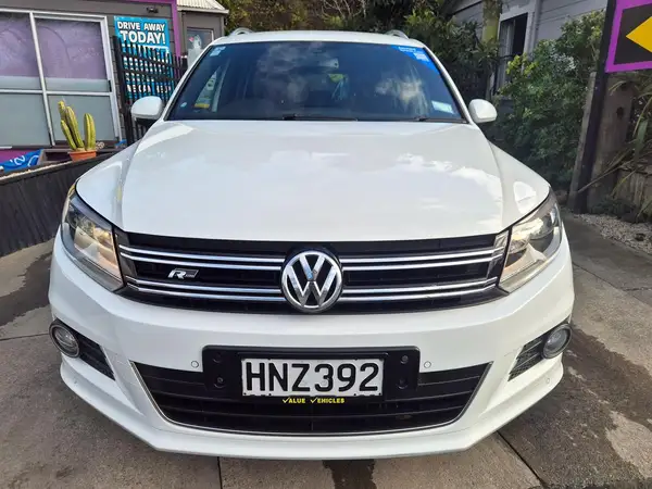 2014 Volkswagen Tiguan TSI132KW 2.0P4WD7A Carousel 9
