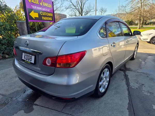 2006 Nissan Bluebird SYLPHY Carousel 8