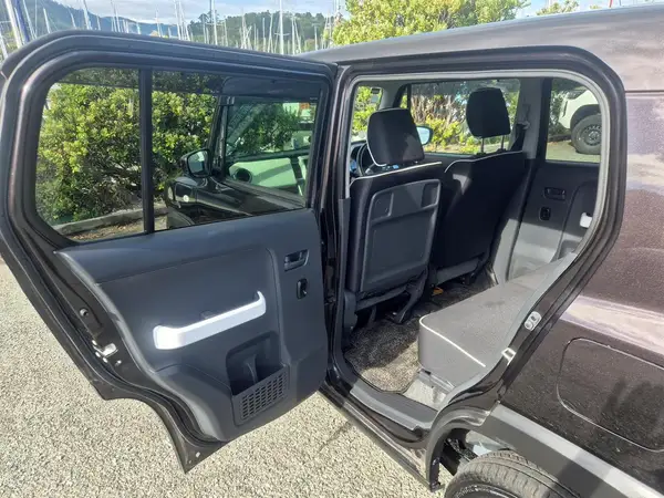 2015 Suzuki Hustler Carousel 6
