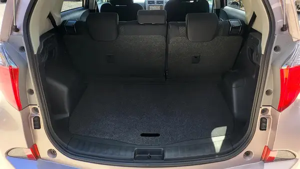 2012 Toyota Ractis ADDED VALUE!! Carousel 4