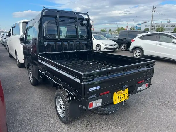 2025 Daihatsu HIJET JUMBO 4X4 Carousel 1