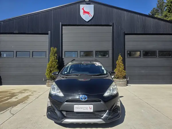2016 Toyota Aqua URBAN-X SPEC, LEATHER, APPLE-ANDROID Carousel 1