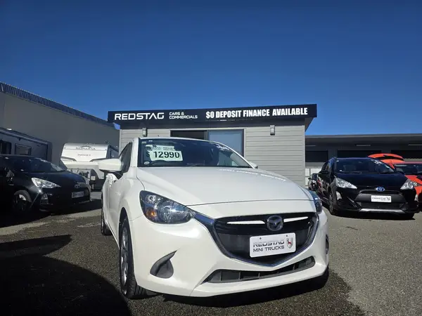 2015 Mazda DEMIO 13S URBAN