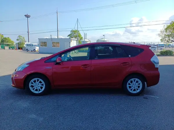 2013 Toyota Prius ALPHA G 7 SEATER Carousel 3
