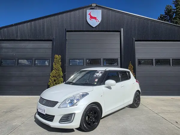 2016 Suzuki SWIFT XG WITH WHEEL UPGRADE!