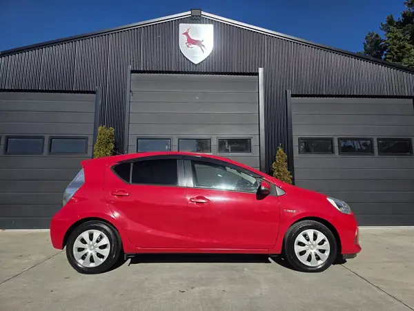 2012 Toyota AQUA G SPEC HYBRID Carousel 1