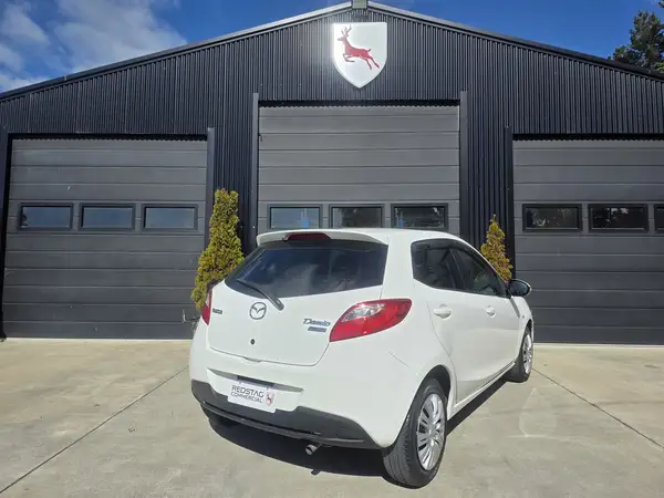2014 Mazda DEMIO SKY ACTIVE 1.3 AUTO Carousel 2