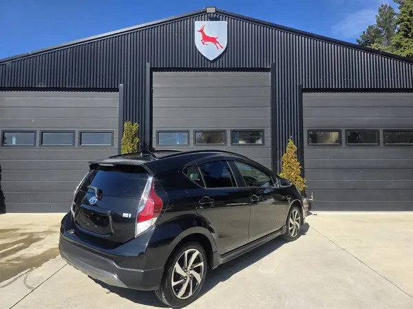 2016 Toyota Aqua URBAN-X SPEC, LEATHER, APPLE-ANDROID Carousel 3