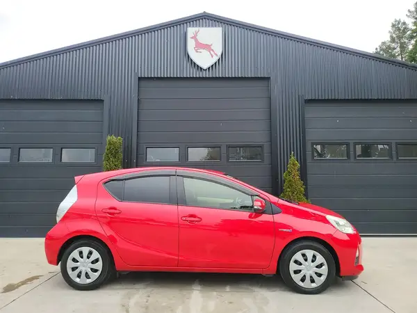 2013 Toyota AQUA G SPEC HYBRID Carousel 6