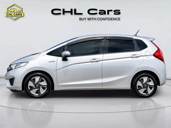 2015 Honda Fit HYBRID F-Package Carousel 4