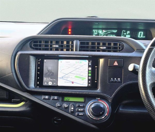 2013 Toyota Aqua HYBRID S Push Start Button Carousel 11