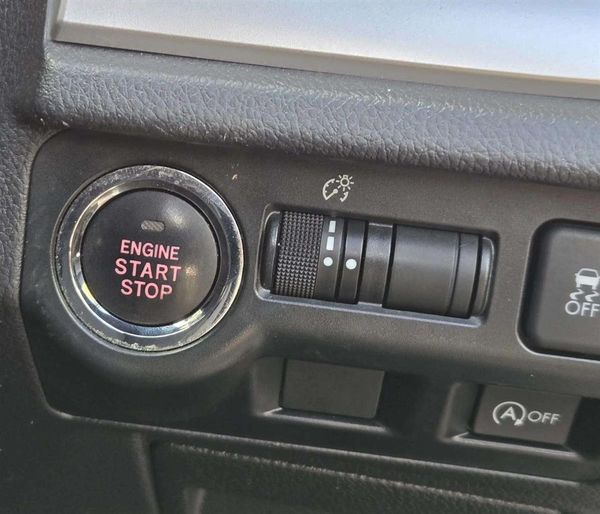 2015 Subaru Impreza Sports 1.6i-sL !! Push Start Button Carousel 12