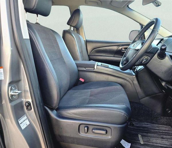 2015 Toyota Estima Hybrid Premium Edition 7 Seater Carousel 8