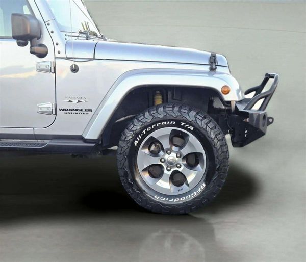 2018 Jeep Wrangler Unlimited Sahara 4x4 !! Cruise Control Carousel 7