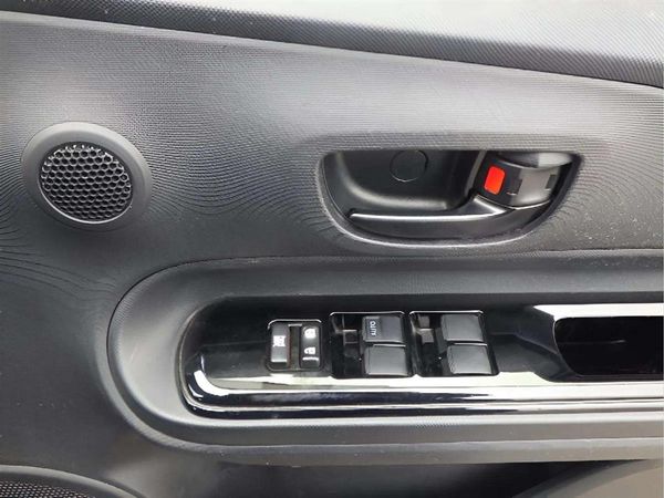 2017 Toyota Aqua HYBRID S Facelift Safetyplus Model Carousel 11