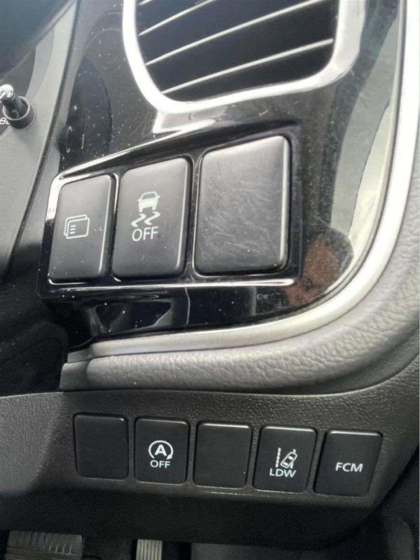 2012 Mitsubishi Outlander 24G 4wd 7-Seater !! Radar Cruise Carousel 13