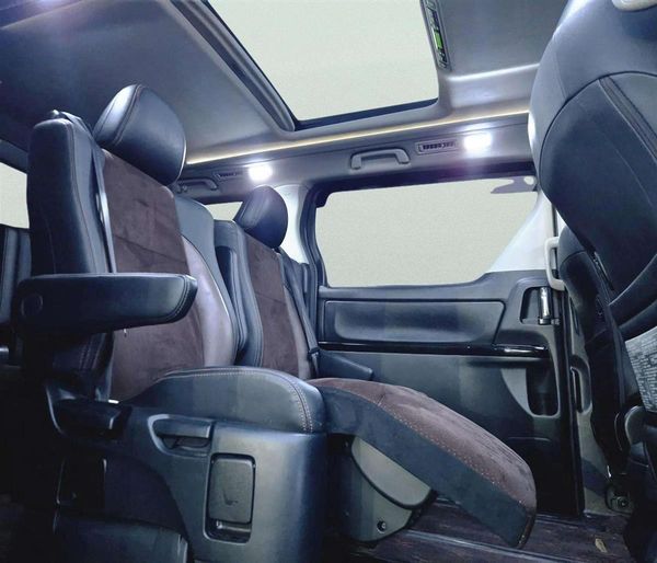 2013 Toyota Alphard 240S Type Gold !! Captain Seats Carousel 9