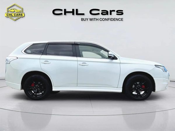 2012 Mitsubishi Outlander 24G 4wd 7-Seater !! Radar Cruise Carousel 4