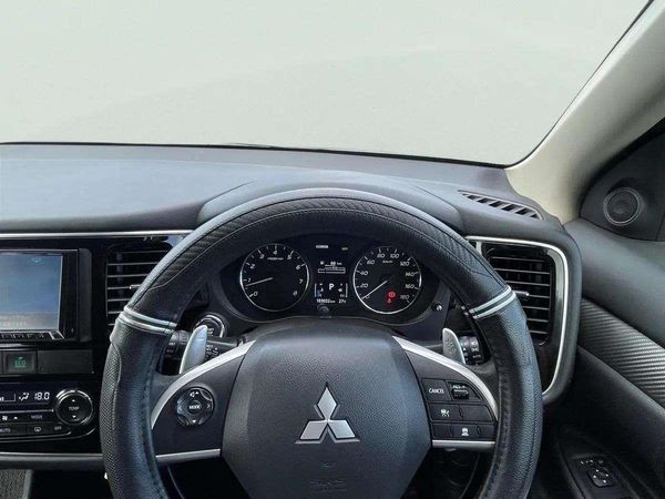 2012 Mitsubishi Outlander 24G 4wd 7-Seater !! Radar Cruise Carousel 11
