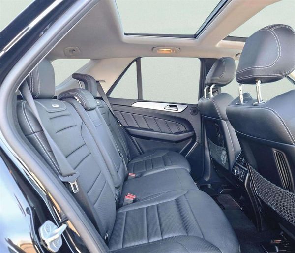 2015 Mercedes-Benz ML 63 V8 Bi-Turbo AMG 5.5L 4MATIC Carousel 10