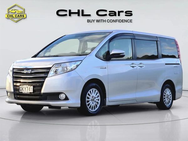 2014 Toyota Noah HYBRID G -7 seater !! DUAL POWER DOORS