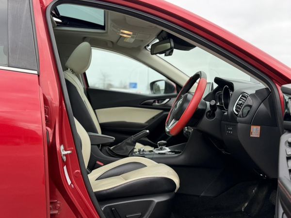 2015 Mazda Axela **Sunroof*Lane Assist*HU Display*Heated and Leather seats*Bose Speakers*Cruise Control** Carousel 11