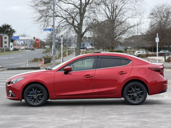 2015 Mazda Axela **Sunroof*Lane Assist*HU Display*Heated and Leather seats*Bose Speakers*Cruise Control** Carousel 3