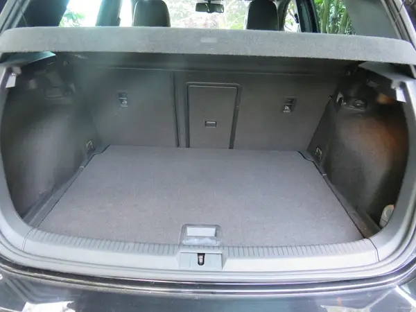 Outstanding VW Golf GTI Carousel 6