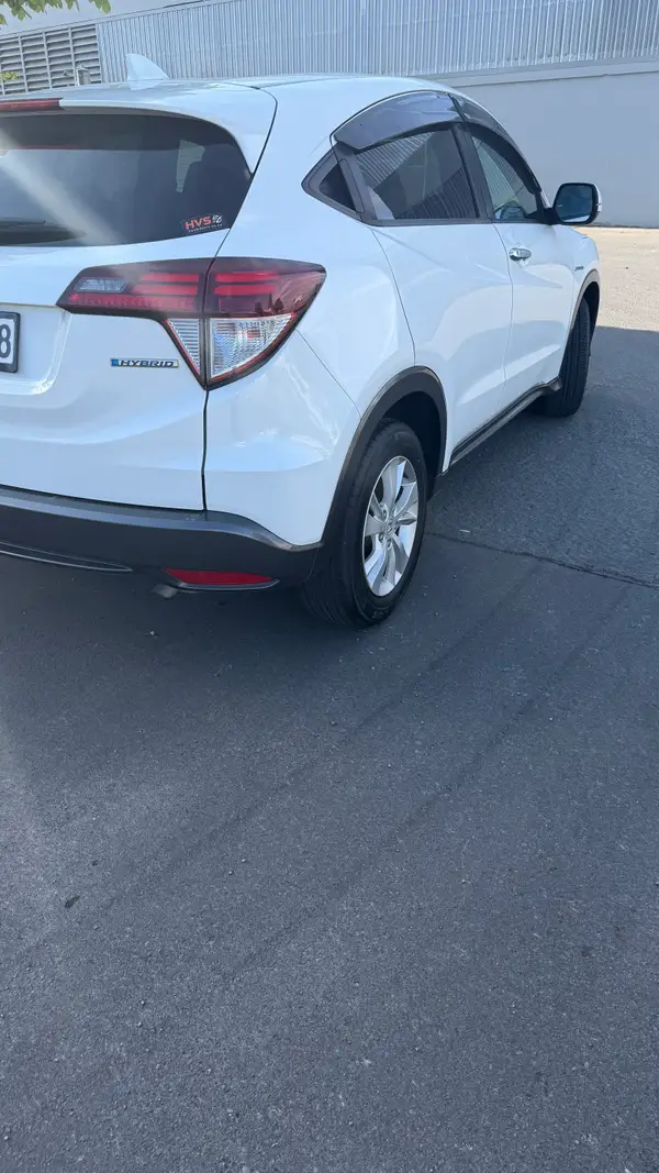 Honda vezel 2014 Z Carousel 5