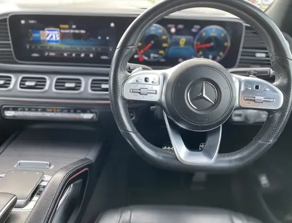 2023 Mercedes-Benz GLS 400d Carousel 4