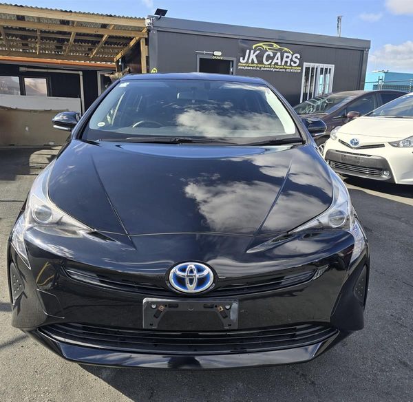 2016 Toyota Prius Hybrid New shape Low km Carousel 2