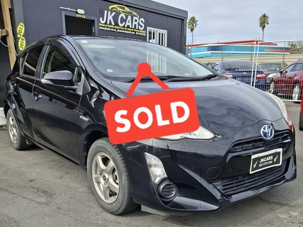 2015 Toyota Aqua Cruise control, Heated seats ,Reverse camera,Alloys