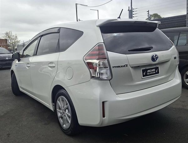 2015 Toyota Prius Alpha G 48000km only 7 seater Carousel 7