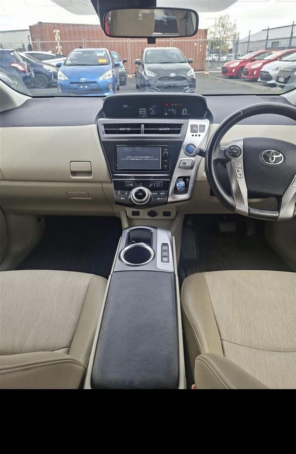 2015 Toyota Prius Alpha G 48000km only 7 seater Carousel 13