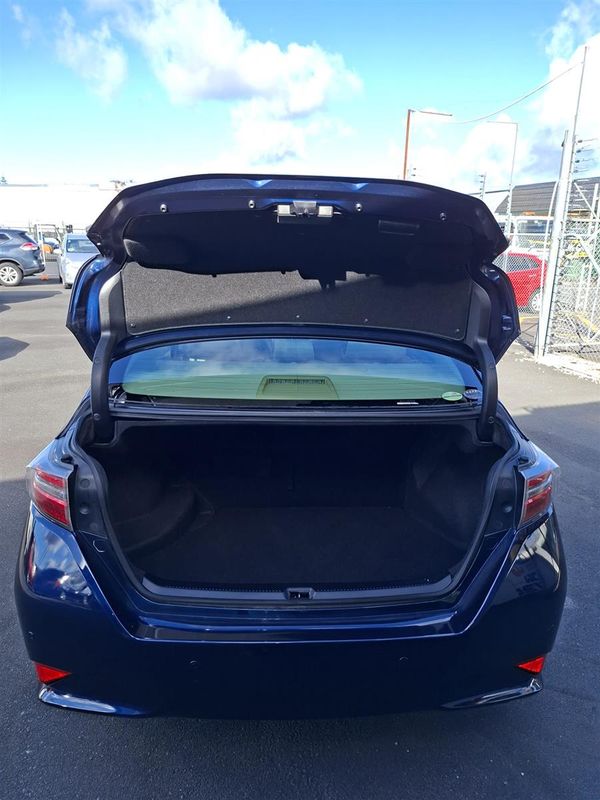 2014 Toyota Sai HYBRID Carousel 16