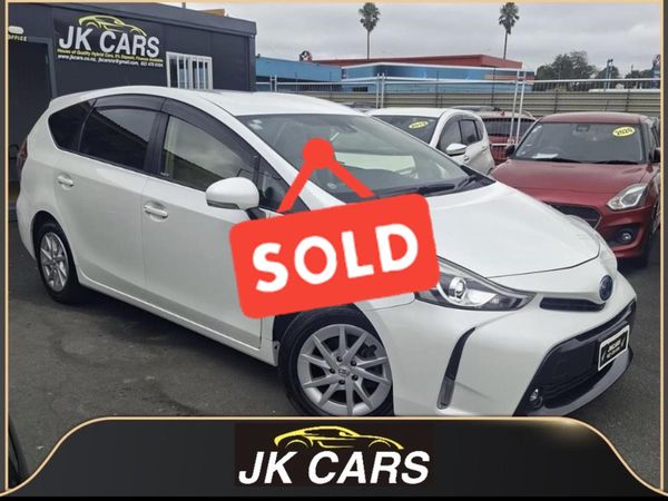 2015 Toyota Prius Alpha G 48000km only 7 seater
