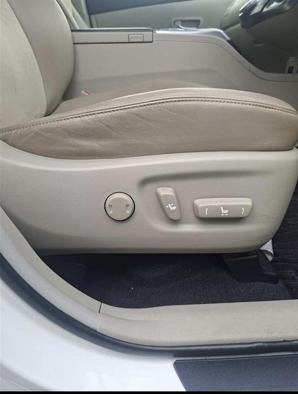 2015 Toyota Prius Alpha G 48000km only 7 seater Carousel 11