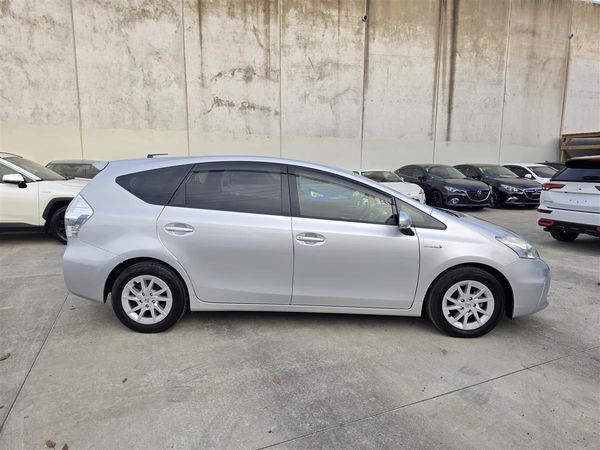 2013 Toyota Prius Alpha S Hybrid *7 Seats* Alloys Rev Cam/Bluetooth Low Kms Finance Available Carousel 5