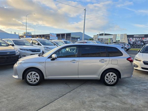 2018 Toyota Corolla Fielder Hybrid G Safety Sense Lane Assist Bluetooth Finance Available Carousel 4