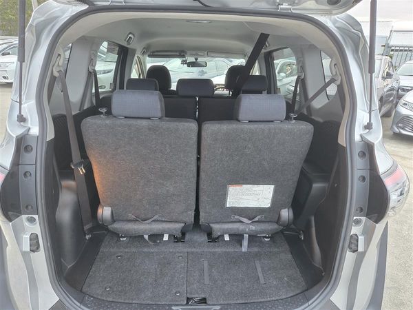 2017 Toyota Sienta Hybrid 1.5G 7 Seats Alloys Keyless Electric Doors Rev Cam Finance Available Carousel 5