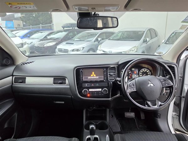 2015 Mitsubishi Outlander 4WD Auto Stop 7 Seater Adaptive Cruise Lane Assist FCM Rev Cam Finance Available Carousel 10