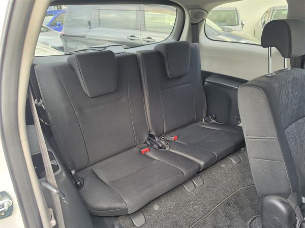 2012 Toyota Wish 1.8X New Shape *7 Seater* Low Kms Rev Camera/Bluetooth Finance Available Carousel 4