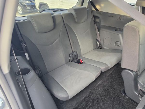 2013 Toyota Prius Alpha S Hybrid *7 Seats* Alloys Rev Cam/Bluetooth Low Kms Finance Available Carousel 10