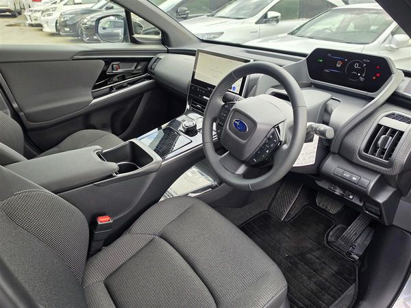 2024 Subaru Solterra EV / Toyota BZ4X 4WD 360 Cam EyeSight Electric/Heated Seats Finance Available Carousel 2