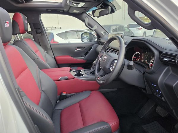 2024 Toyota Land Cruiser 300 GR SPORT 7 Seats 4WD JBL 360 Cam HUD Finance Available Carousel 9