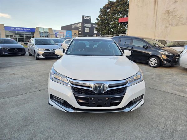 2016 Honda Accord Hybrid 2.0EX Adaptive Cruise Electric Seats Lane Assist Rev Cam Finance Available Carousel 16