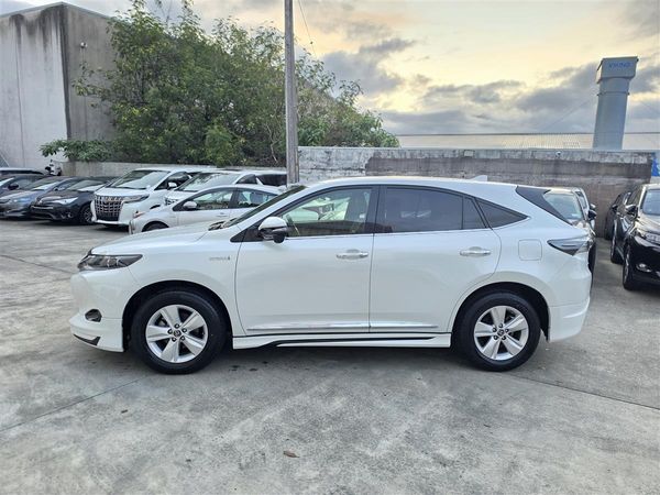 2015 Toyota Harrier Hybrid 4WD BodyKit SUNROOF Leather Adaptive Cruise Rev Cam Finance Available Carousel 18