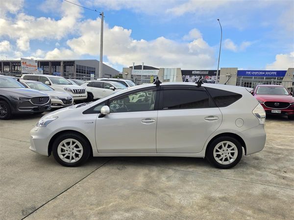 2013 Toyota Prius Alpha S Hybrid *7 Seats* Low Kms Alloys Rev Cam/Bluetooth Finance Available Carousel 3