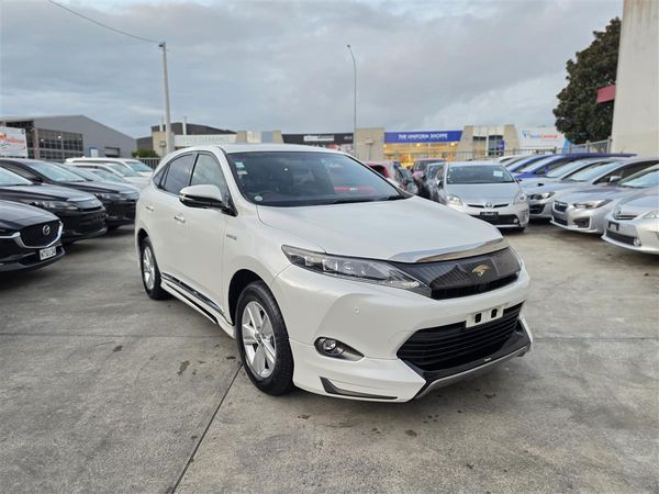2015 Toyota Harrier Hybrid 4WD BodyKit SUNROOF Leather Adaptive Cruise Rev Cam Finance Available Carousel 5