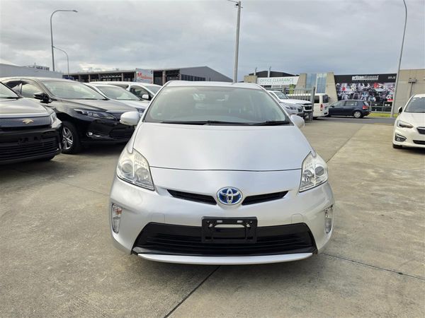 2015 Toyota Prius Hybrid 1.8L Low *32K* Kms Alloys AUX Finance Available Carousel 12
